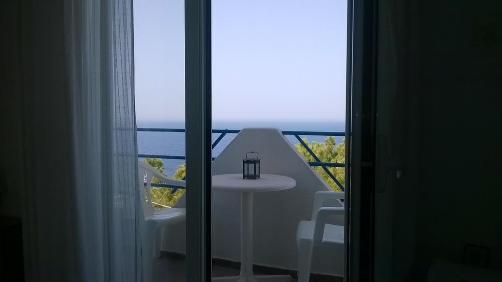 Haris Apartments 3-4 Armenistis  Dış mekan fotoğraf